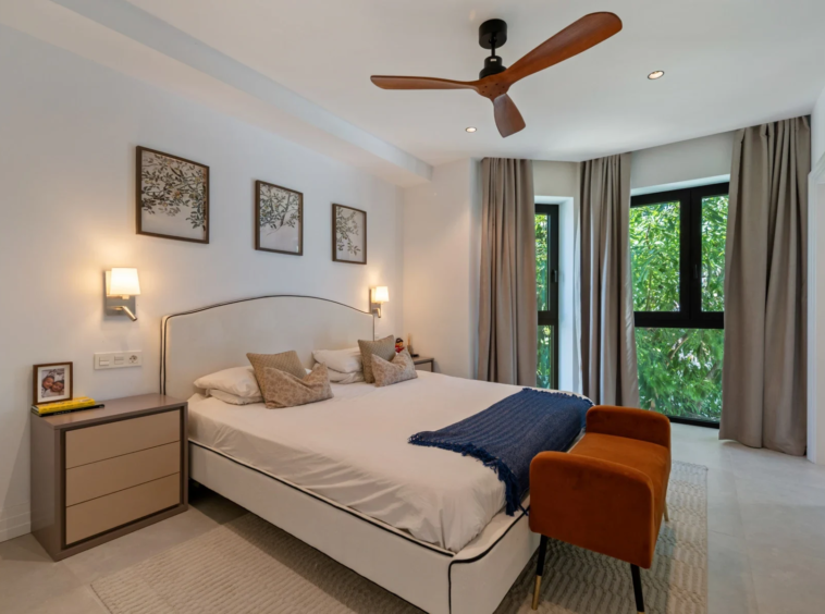 Bedroom with built-in storage in Bel Air, Estepona