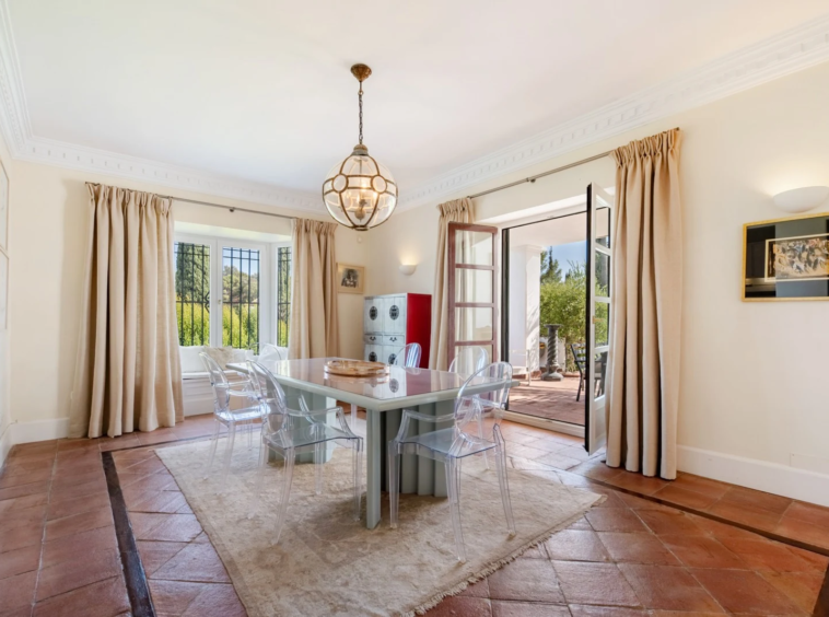 Dining room opening onto the garden terrace