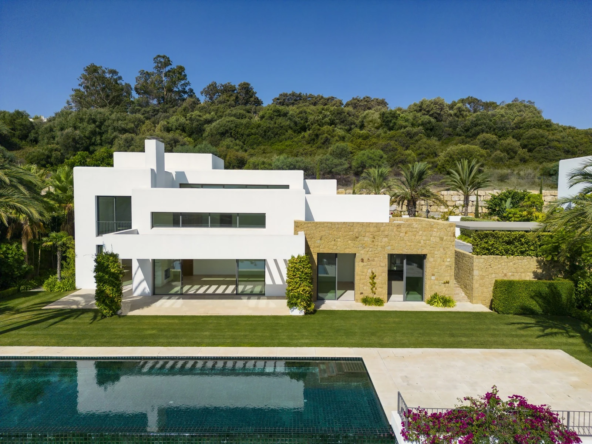 White villa with private pool and landscaped garden in Casares