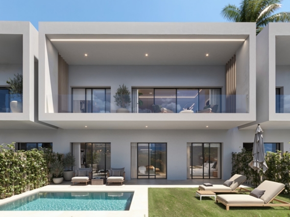 Illustrative attached house and private pool in Casares Costa
