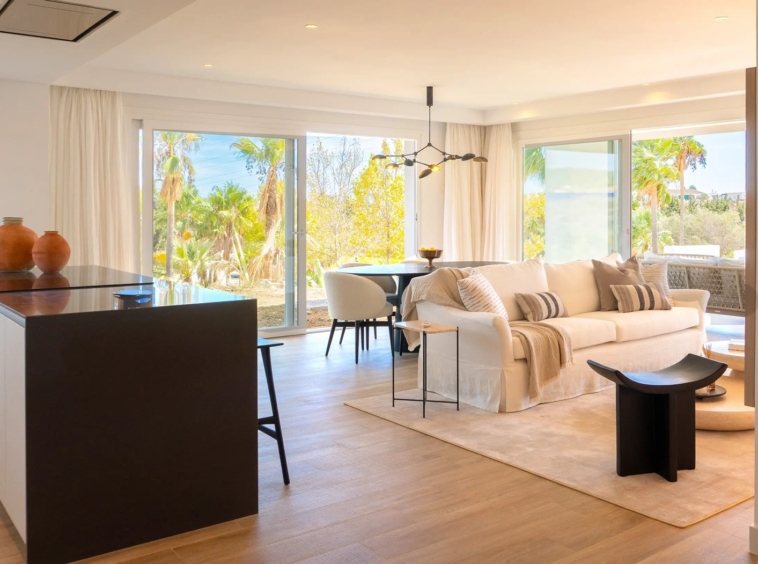Open kitchen and living room in the presentation apartment