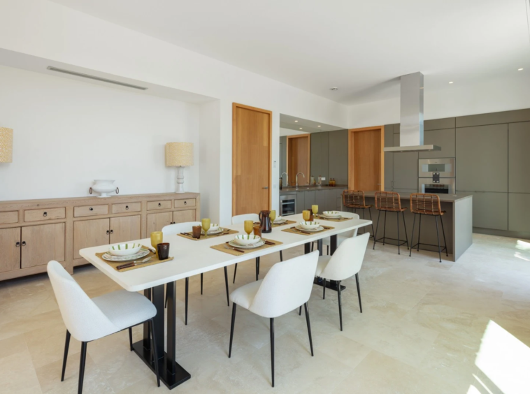Dining area connected to the open kitchen