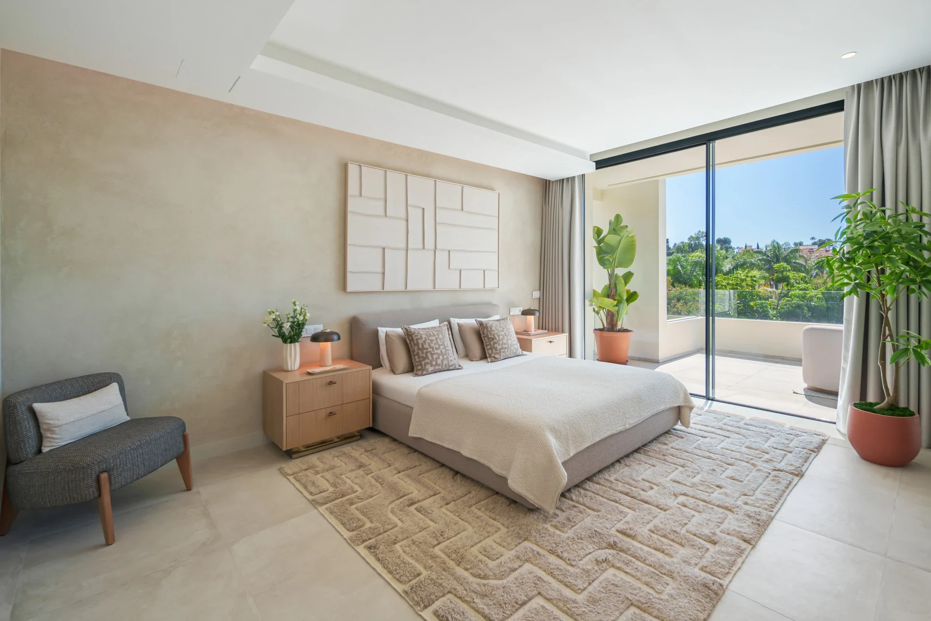 Bedroom with access to a private terrace