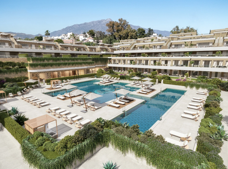 Illustrative communal pool and landscaped residences in El Campanario
