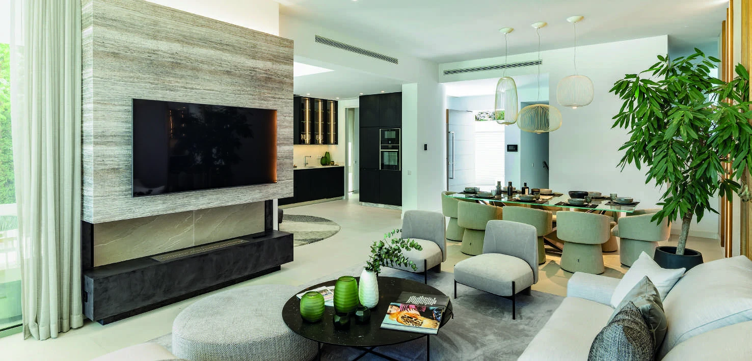 Furnished living and dining room in an El Paraiso villa