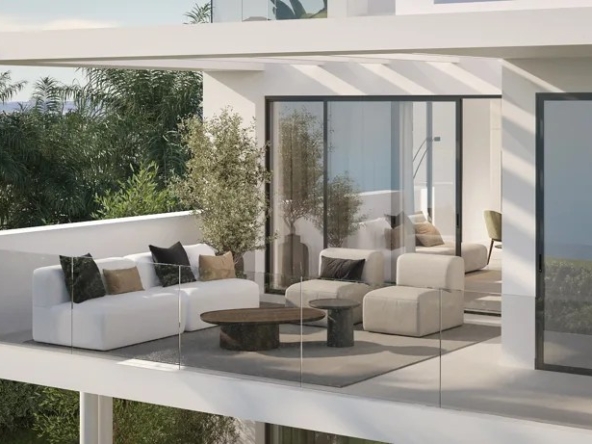 estepona west apartment covered terrace