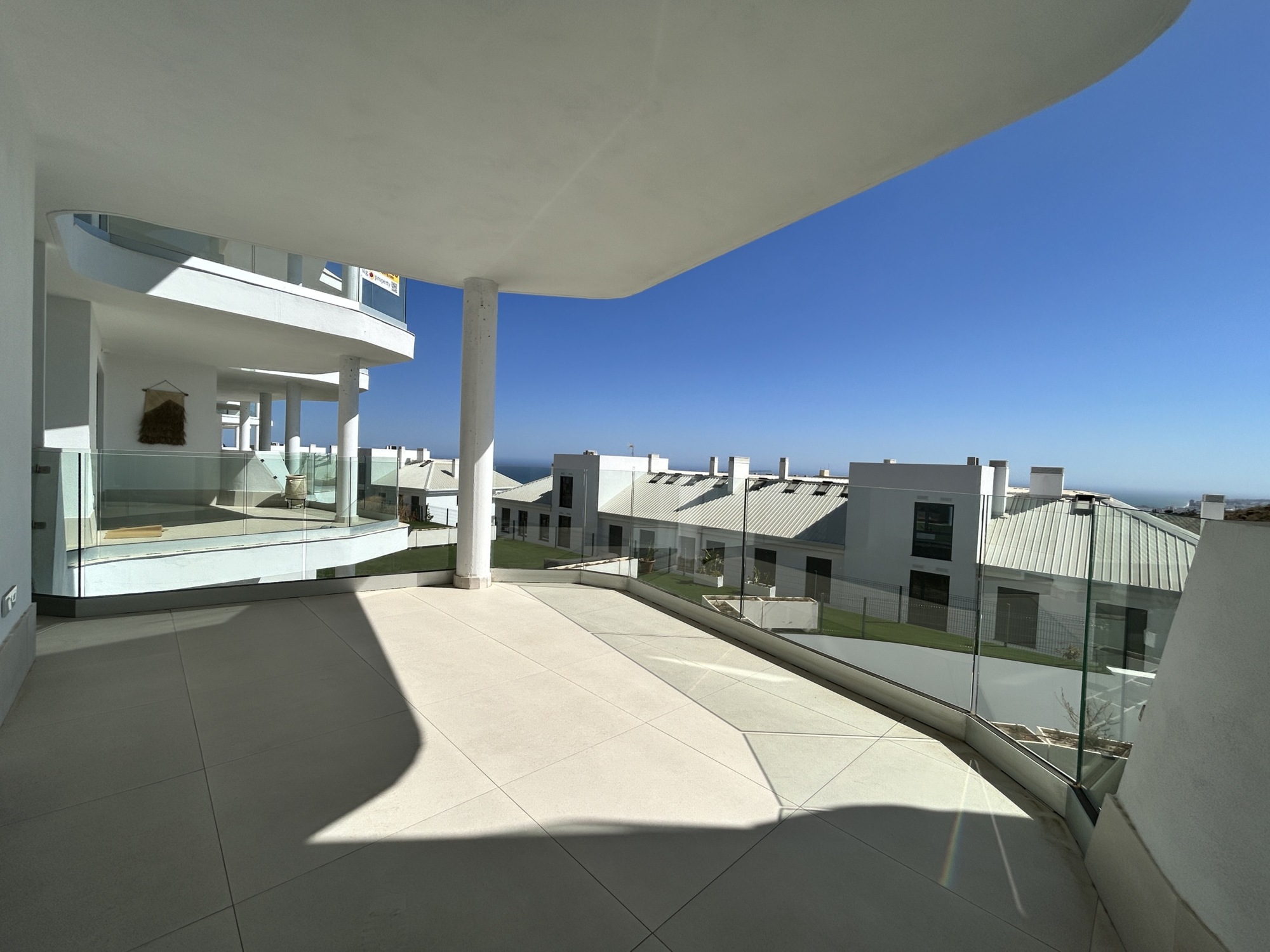 Representative covered apartment terrace in Fuengirola