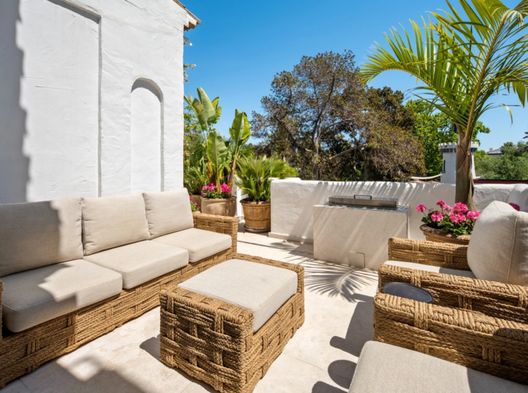 Private terrace with outdoor seating on Marbella’s Golden Mile