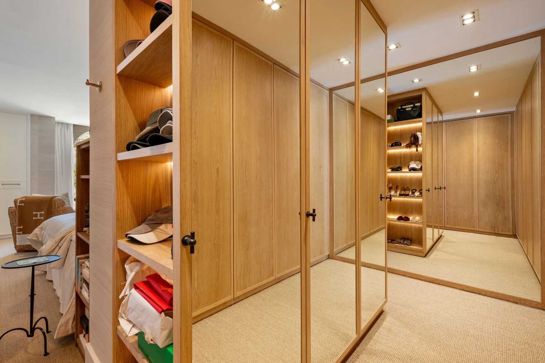 Bedroom dressing area on Marbella’s Golden Mile