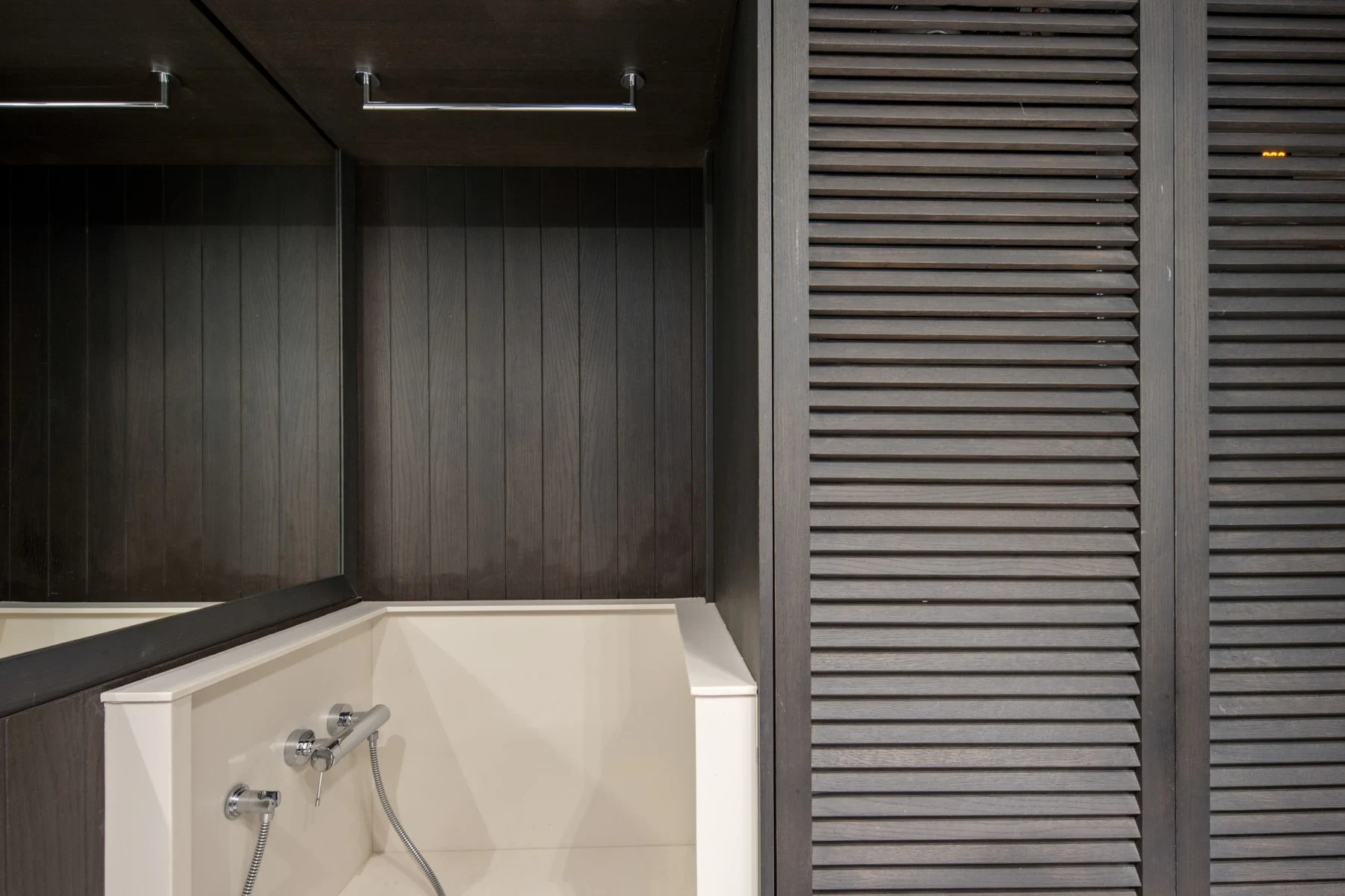 Walk-in shower in the guest bathroom on Marbella’s Golden Mile