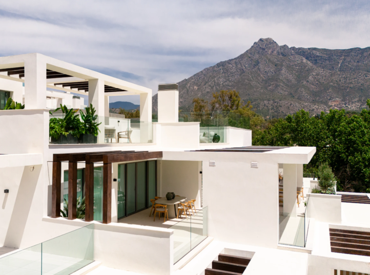 Residential exterior on the Golden Mile