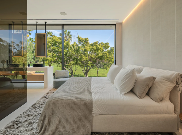 Guest bedroom with garden-facing glazing