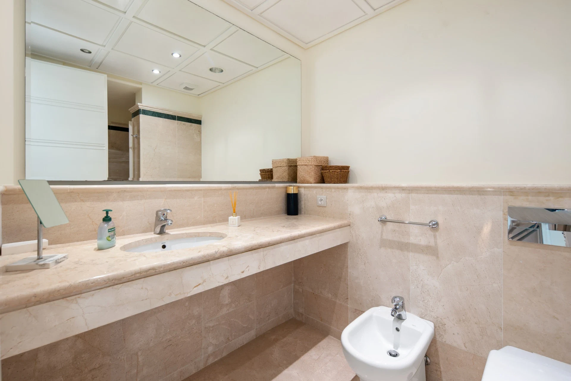 En-suite bathroom with marble finishes