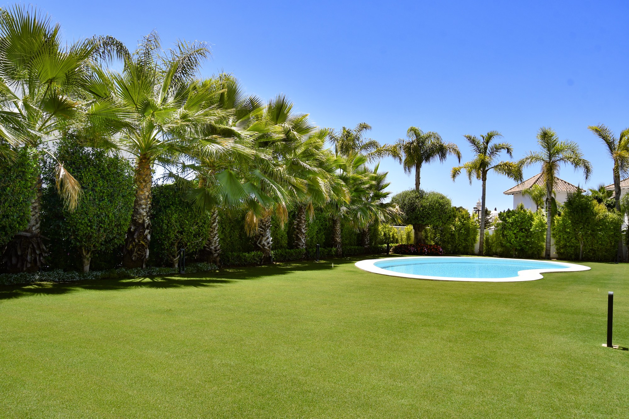 golden mile villa garden