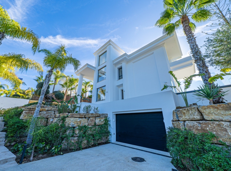 golden mile villa private garage