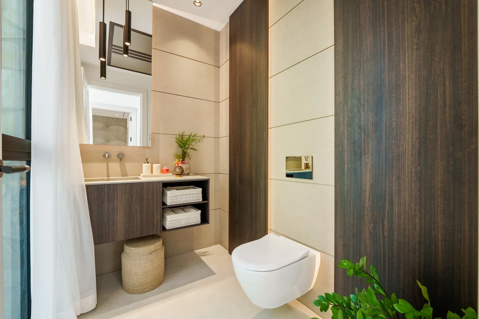 Guest bathroom with stone finishes