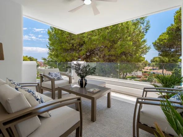 Private terrace of a sea-view penthouse in Los Monteros