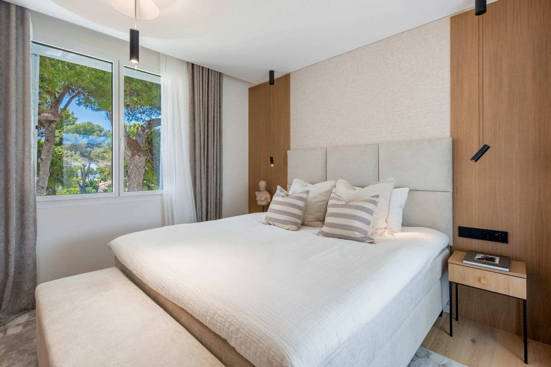 Principal bedroom with terrace access