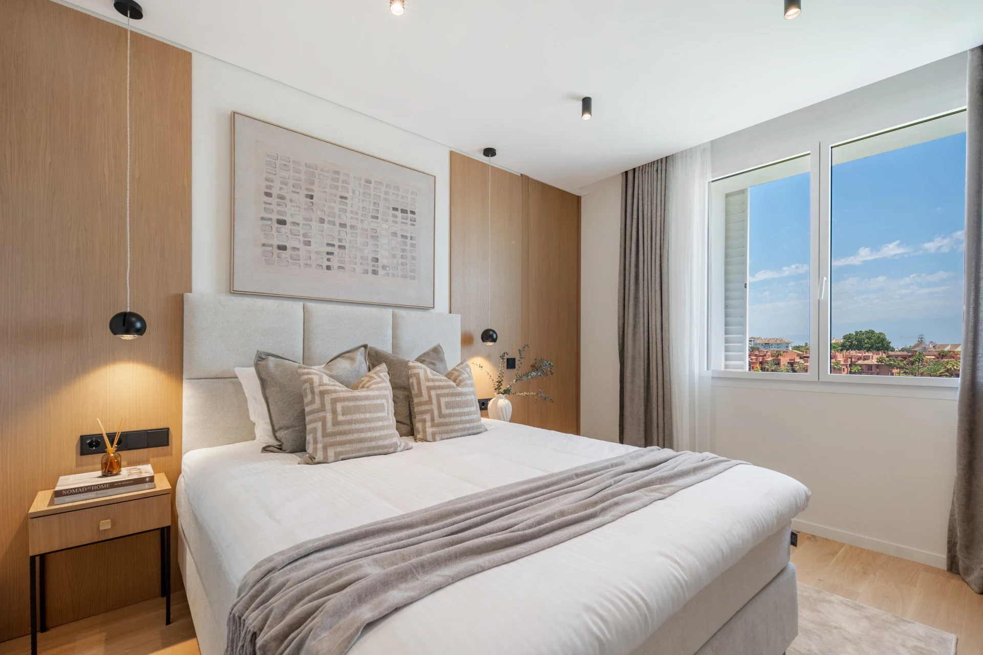 Second bedroom with fitted wardrobes