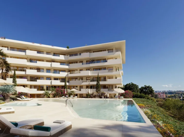 Communal swimming pool in Fuengirola — architectural illustration