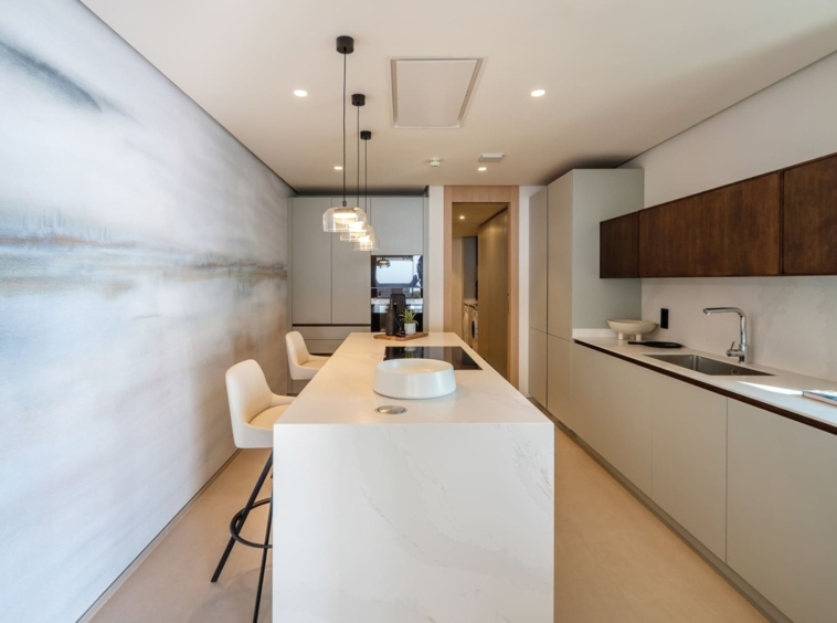 Representative fitted kitchen in a Malaga penthouse
