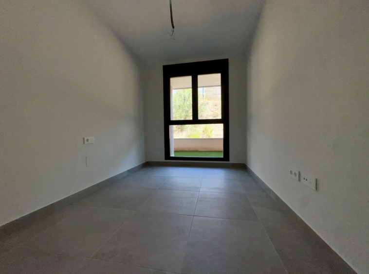 Third unfurnished bedroom