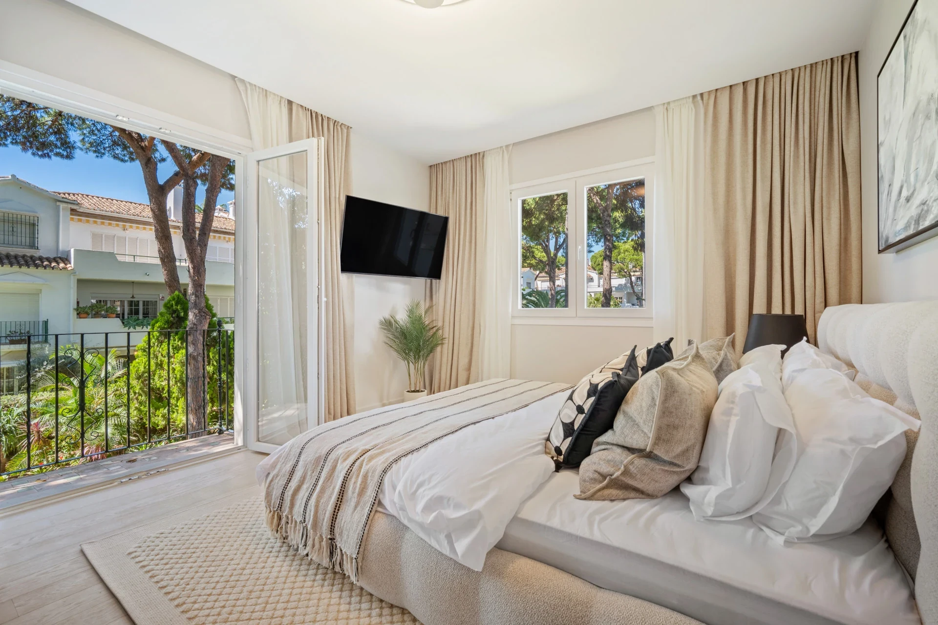 Bedroom with garden outlook