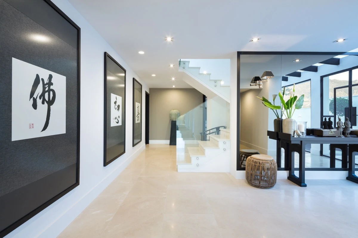 Entrance hallway and staircase