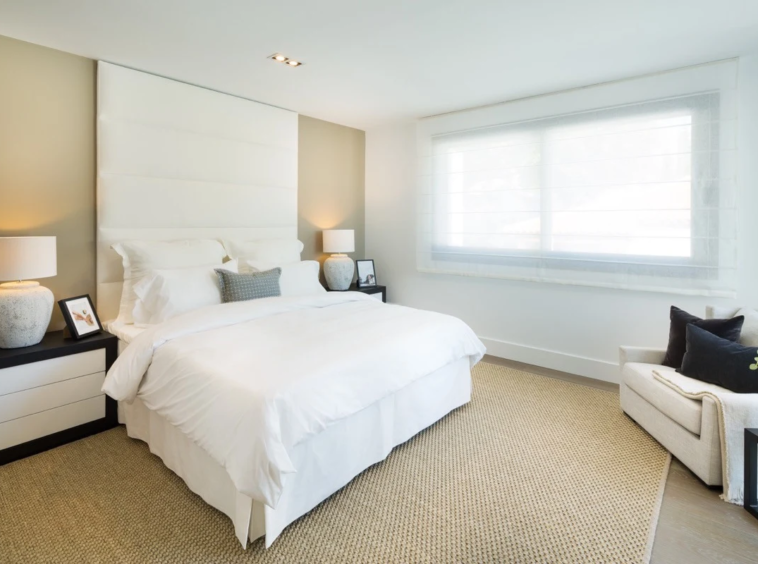 Guest bedroom with fitted storage