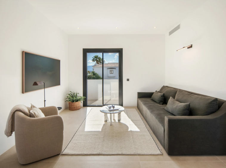 Separate upper-floor lounge with terrace access